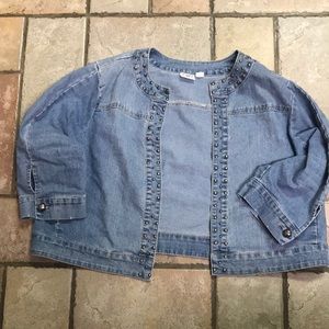 Cato Women’s size 18/20 Blue Jean short Jacket. Great condition. Smoke free home